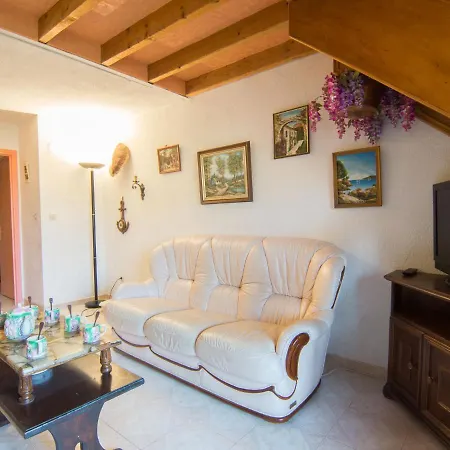 Le Dauphin Apartman *